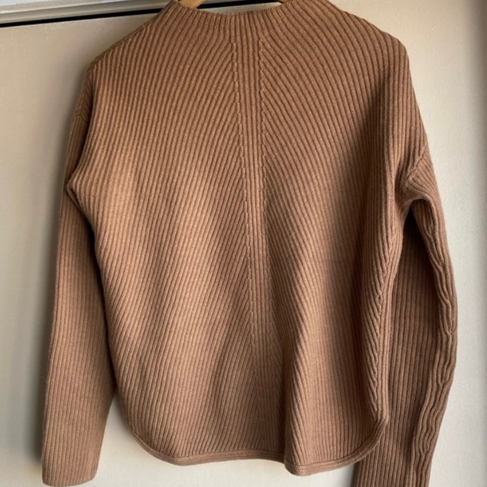 Aritzia Babaton Chalmers Sweater in Constant Camel size small - Picture 4 of 6